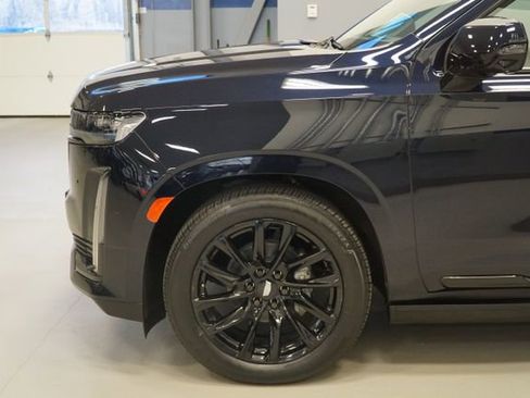 Used 2023 Cadillac Escalade Sport Platinum w/ LPO, ONYX Package AWD/4WD image 11