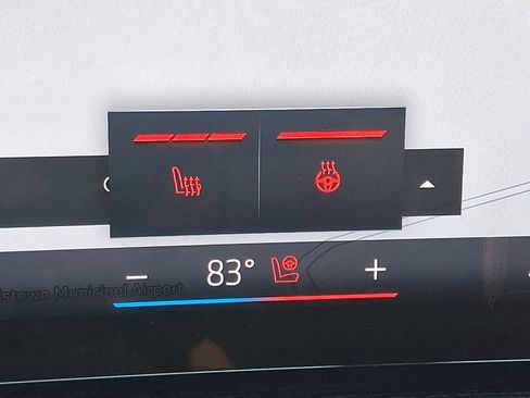 Used 2024 BMW X5 xDrive40i w/ M Sport Package image 25