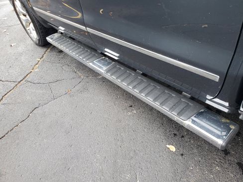 Used 2017 GMC Sierra 1500 SLT w/ SLT Premium Package image 12