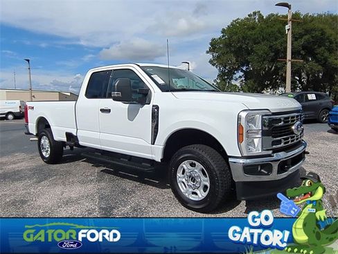 Used 2025 Ford F350 XLT image 2