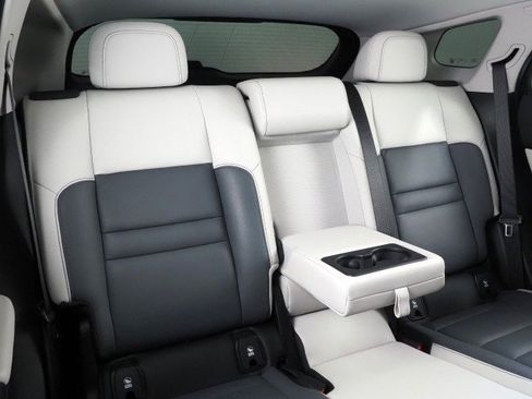 Used 2025 Honda Prologue Touring image 17