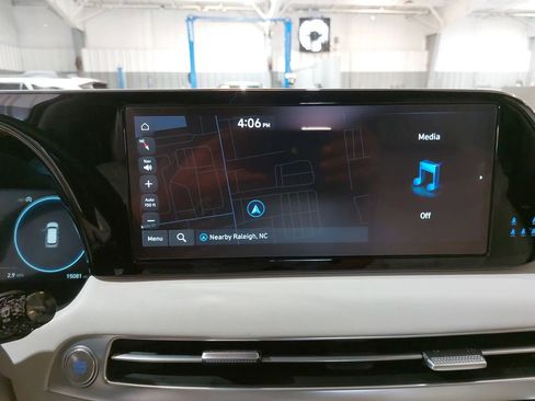 Used 2025 Hyundai Palisade Calligraphy AWD/4WD image 23