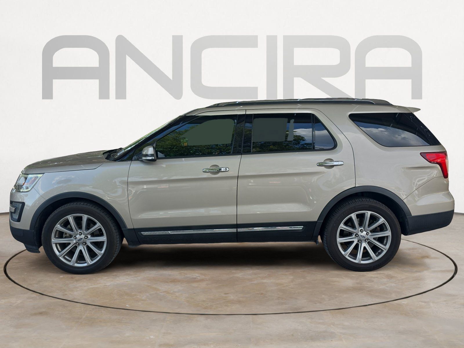 Used 2017 Ford Explorer Limited FWD image 4