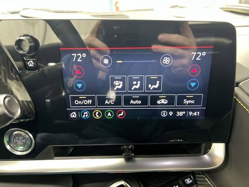 Certified 2023 Chevrolet Corvette Stingray Premium Conv w/ Z51 Performance Package image 17