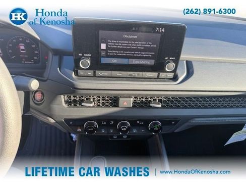 Certified 2025 Honda Accord SE image 5