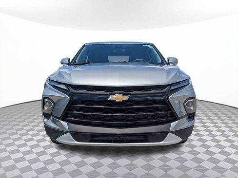 Used 2025 Chevrolet Blazer LT FWD image 7