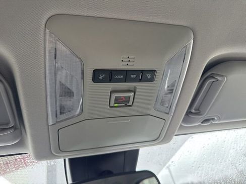 Used 2025 Toyota RAV4 XLE image 20