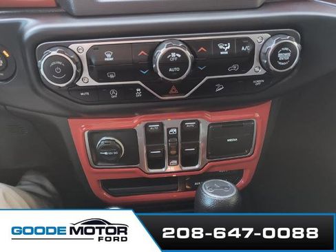 Used 2018 Jeep Wrangler Unlimited Sport S image 16