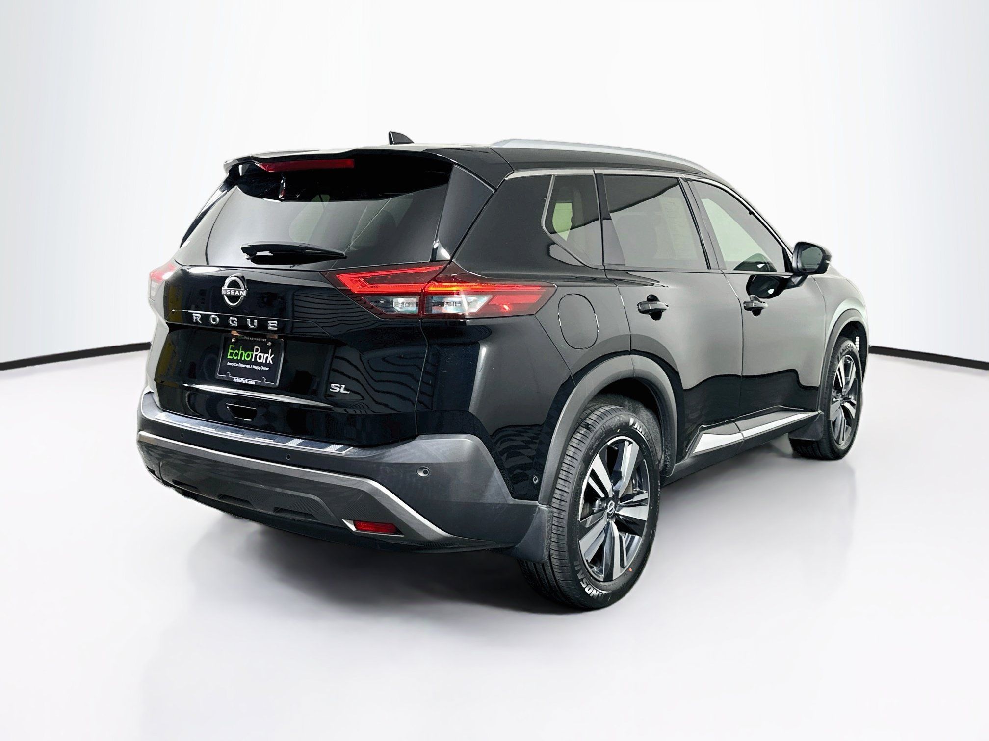 Used 2023 Nissan Rogue SL w/ SL Premium Package FWD image 9