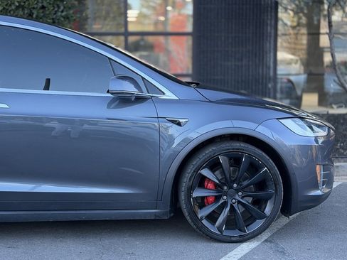 Used 2017 Tesla Model X P100D image 26