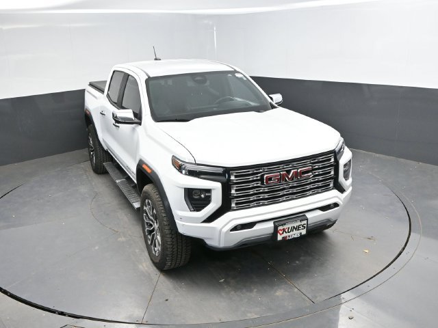 Used 2024 GMC Canyon Denali AWD/4WD image 32