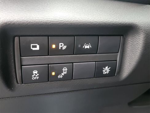 Certified 2024 Nissan Kicks S image 27