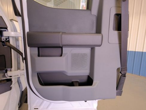 New 2025 Ford F250 XL w/ XL Chrome Package image 31