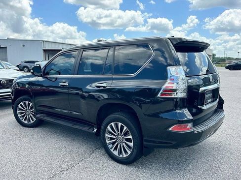 Used 2023 Lexus GX 460 Luxury AWD/4WD image 4
