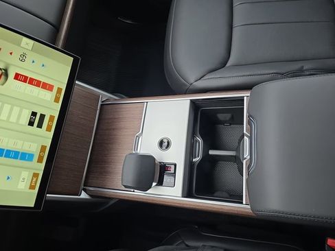New 2026 Land Rover Range Rover SE AWD/4WD image 16