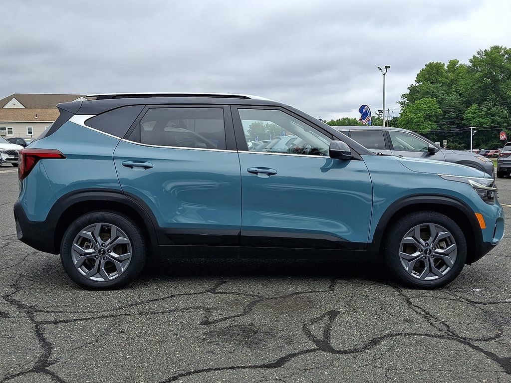 Used 2024 Kia Seltos S AWD/4WD image 7