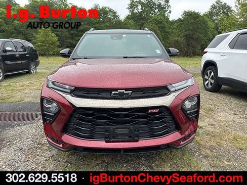 Used 2022 Chevrolet TrailBlazer RS w/ Sun and Liftgate Package AWD/4WD image 2