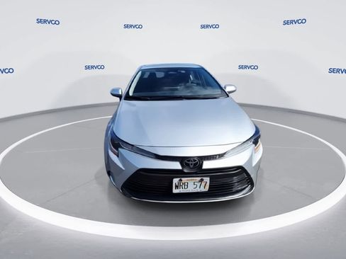 Used 2023 Toyota Corolla LE image 3