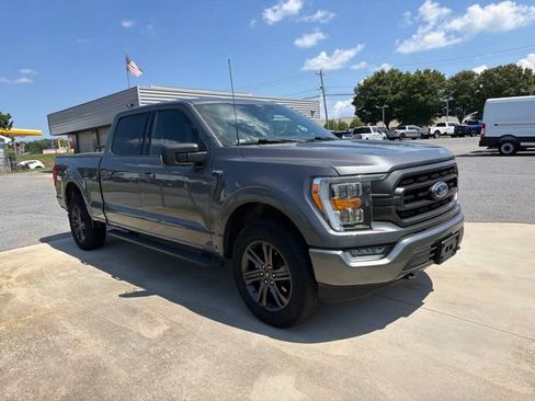 Used 2022 Ford F150 XLT w/ Equipment Group 302A High AWD/4WD image 3