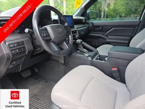 Certified 2025 Toyota Tacoma SR5 AWD/4WD image 25