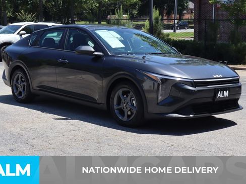 Used 2025 Kia K4 FWD image 5