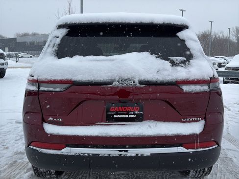 Used 2023 Jeep Grand Cherokee Limited image 7