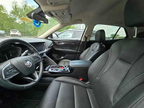 Used 2021 Buick Envision Essence w/ Technology Package I image 12