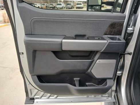 Used 2023 Ford F250 Lariat w/ Sport Appearance Package image 13