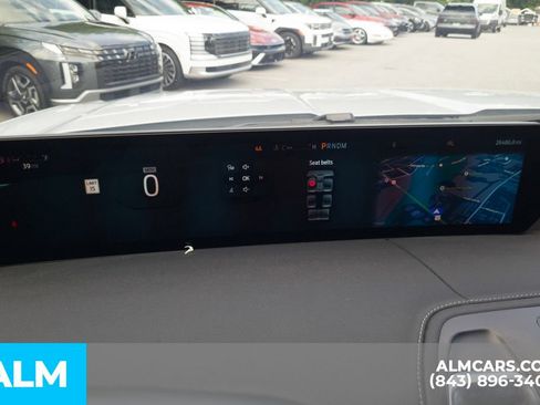 Used 2025 Ford Expedition Platinum AWD/4WD image 31