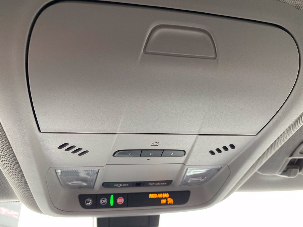 Used 2023 GMC Terrain SLT w/ Infotainment Package II AWD/4WD image 23
