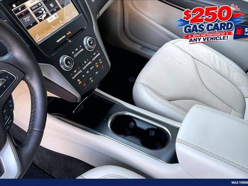 Used 2017 Lincoln MKC Select w/ Select Plus Package AWD/4WD image 17
