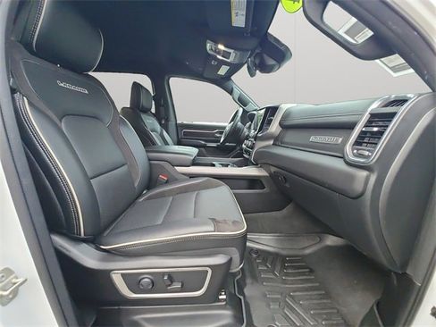 Used 2024 RAM 1500 Laramie image 13