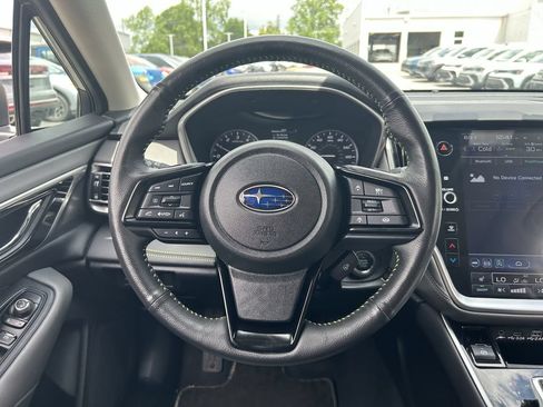 Used 2025 Subaru Outback Onyx Edition AWD/4WD image 11