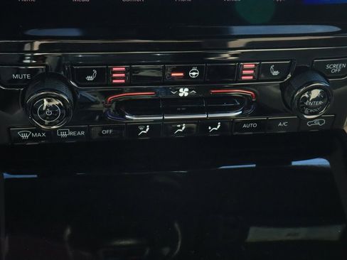 New 2025 Jeep Grand Cherokee Limited image 9