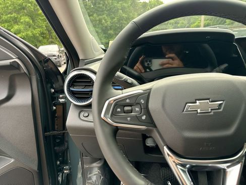New 2026 Chevrolet Trax LT w/ Driver Confidence Package FWD image 17
