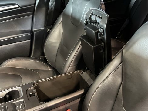 Used 2019 Ford Fusion Titanium image 16