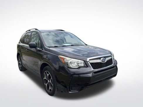 Used 2015 Subaru Forester 2.0XT Premium image 3