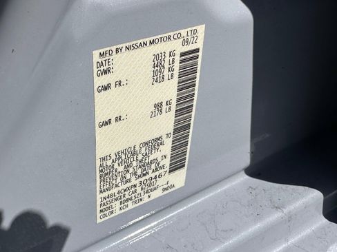 Used 2023 Nissan Altima 2.5 SR w/ SR Premium Package image 13