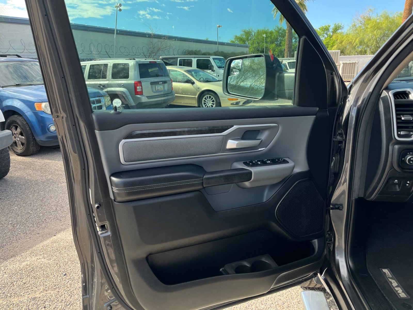 Used 2020 RAM 1500 Big Horn RWD image 13