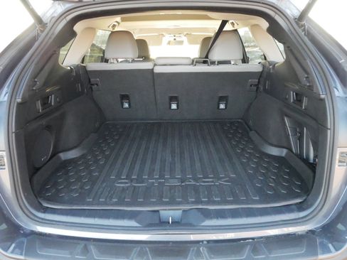 Used 2024 Subaru Outback Limited image 18