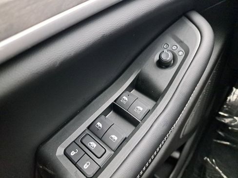 New 2025 Jeep Grand Cherokee L Limited w/ Luxury Tech Group II AWD/4WD image 25