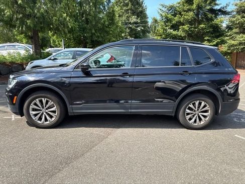 Used 2018 Volkswagen Tiguan S w/ 3rd Row Seat Package AWD/4WD image 3