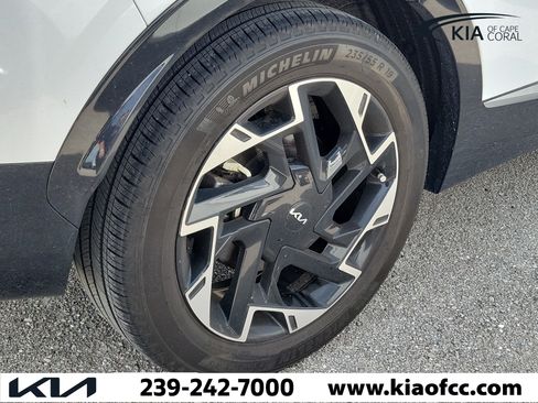 Certified 2023 Kia Sportage SX FWD image 9