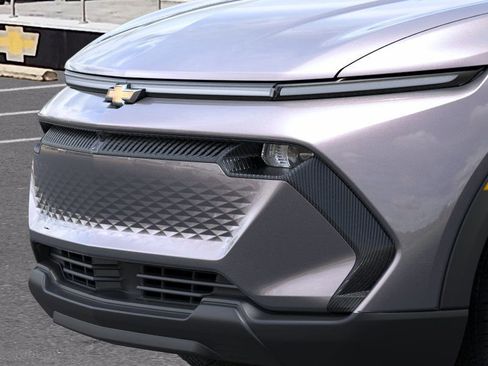 New 2026 Chevrolet Equinox EV LT image 13