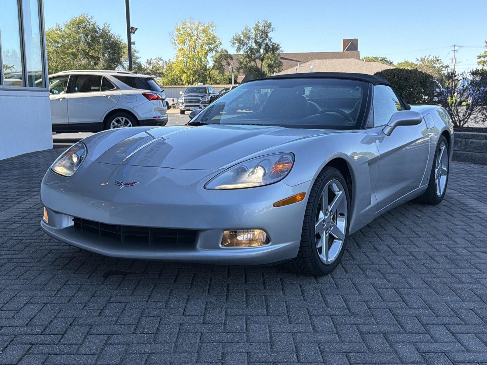 Used 2006 Chevrolet Corvette Convertible w/ Preferred Equipment Group RWD image 36
