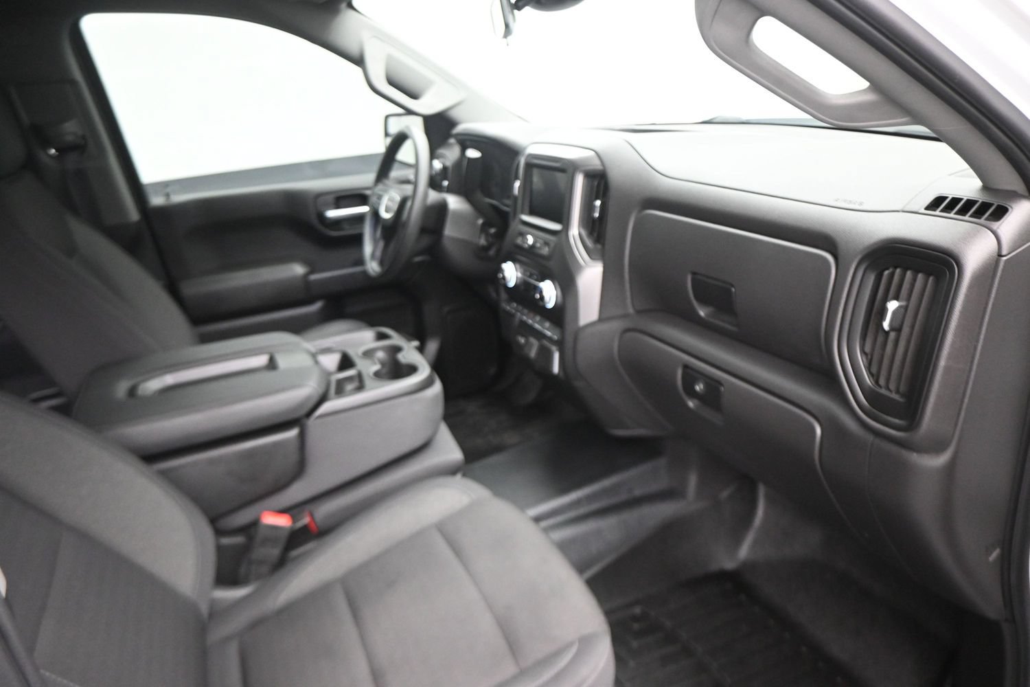 Used 2025 GMC Sierra 1500 Pro w/ Pro Value Package AWD/4WD image 8