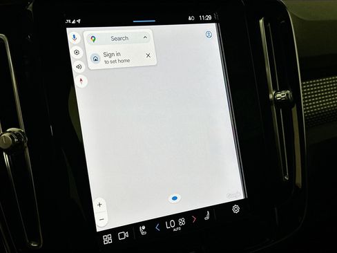 Certified 2023 Volvo XC40 B5 Plus w/ Climate Package image 13