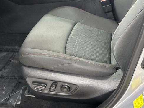 Used 2024 Toyota RAV4 SE image 18