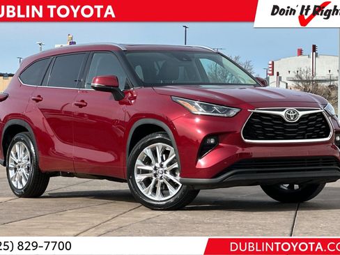 Used 2023 Toyota Highlander Limited image 1