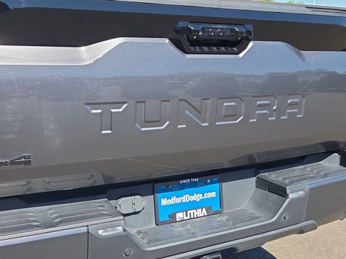 Used 2023 Toyota Tundra Platinum AWD/4WD image 15